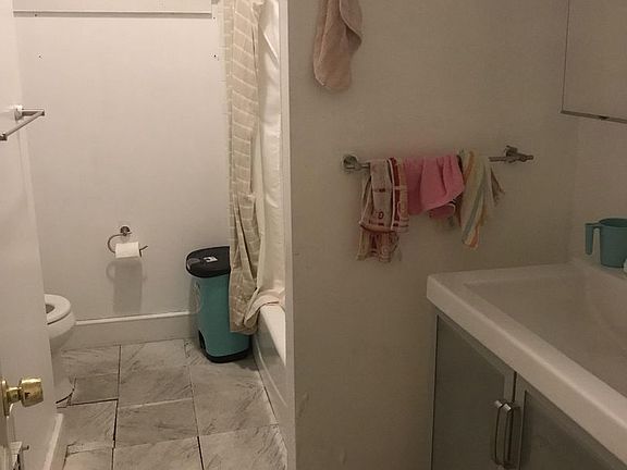 3rd image of 373 Broadway APT 1LR