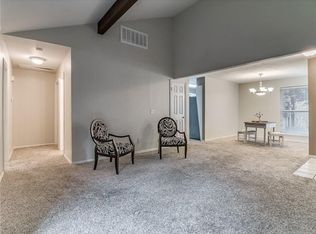 10121 Shadowridge Dr, Oklahoma City, OK 73159
