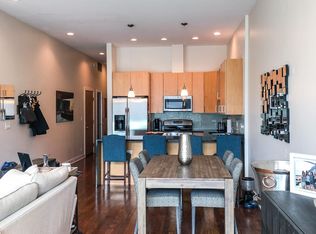 1010 W Monroe St APT 3, Chicago, IL 60607