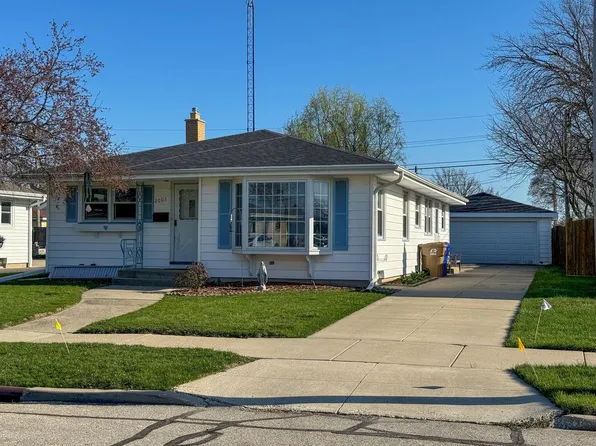 2003 21st STREET, Kenosha, WI 53140