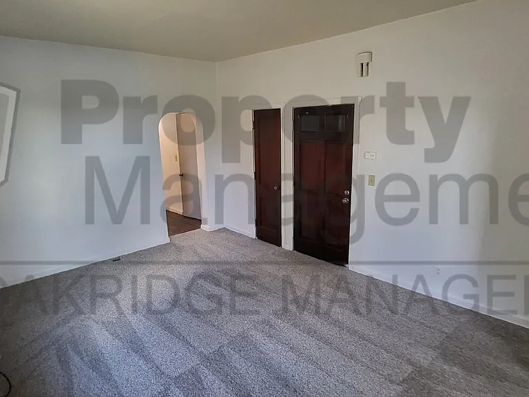 212 S Main St #4 — Photo 8