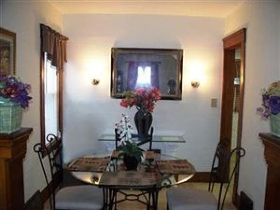 5th image of 4457 W 51st St
