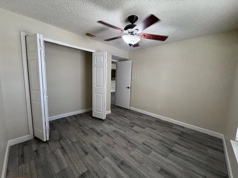 109 Reserve Cir #213 — Photo 9
