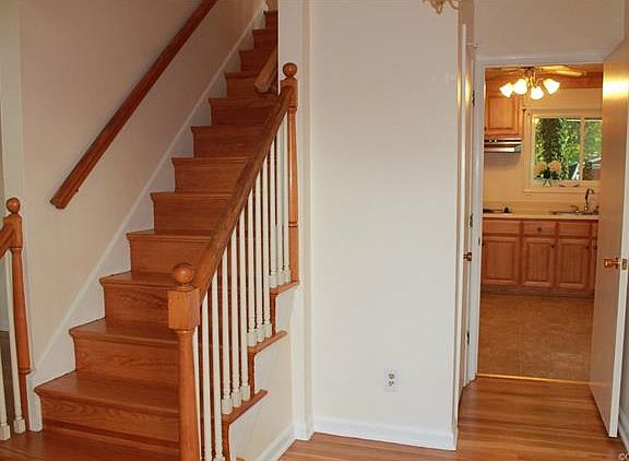 5th image of 9211 Whitemont Dr