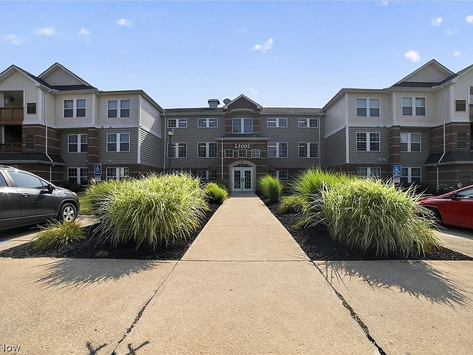 1st image of 23002 Chandlers Ln APT 105