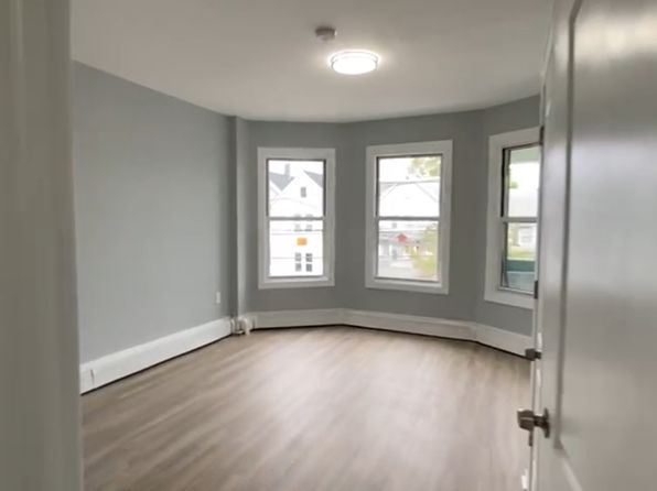 105 Caroline St UNIT 3