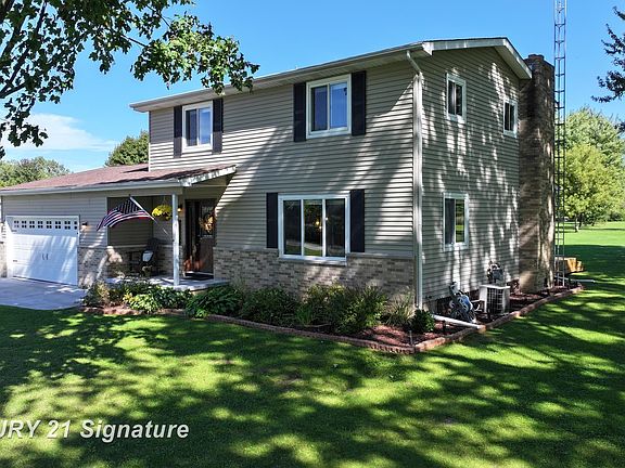 4th image of 10098 N Lewis Rd