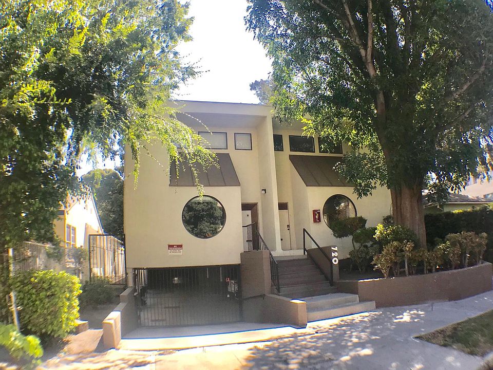 1st image of 720 Westmount Dr APT E