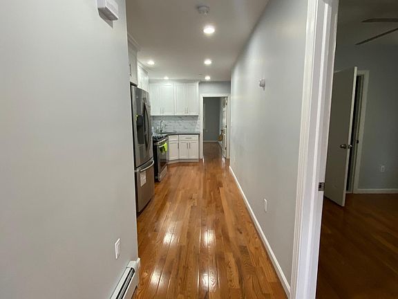 2nd image of 10446 125th St