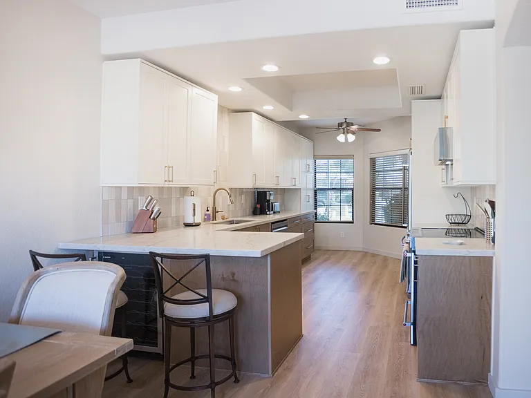 7921 E Joshua Tree Ln — Photo 10