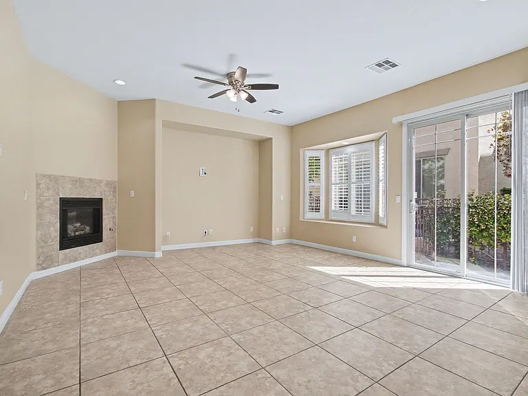9221 Worsley Park Pl — Photo 11
