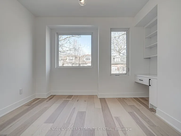 230 Willow Ave — Photo 15