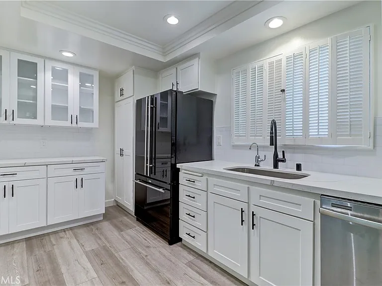 5515 Paseo Del Lago W #2G — Photo 12