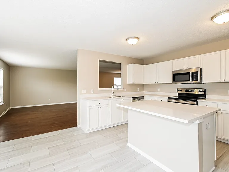 8652 Orchard Grove Ln — Photo 8