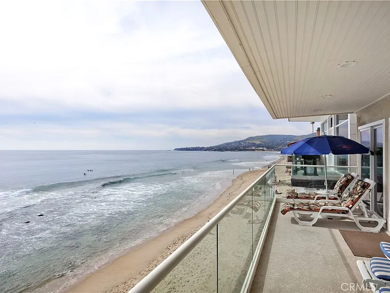 1249 Ocean Front #C — Photo 13