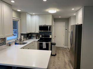 161 Railroad Mills Rd, Pittsford, NY 14534
