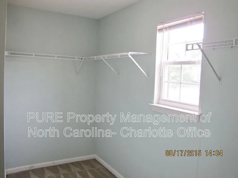18040 Delmas Dr — Photo 15