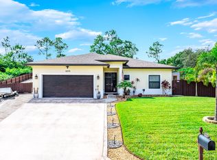 15370 Los Angeles Dr, Loxahatchee, FL 33470