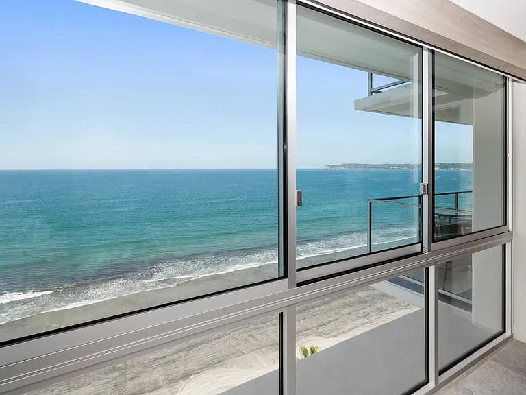 1830 Avenida Del Mundo #1608 — Photo 35
