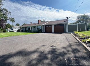 60 Ridgewood Dr, Milford, CT 06460