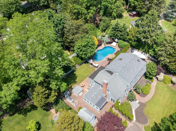 345 Colonial Rd, Southold, NY 11971