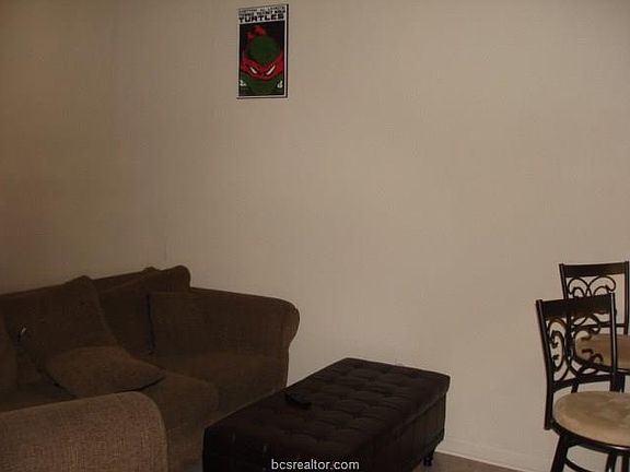 5th image of 1500 Olympia Way #20