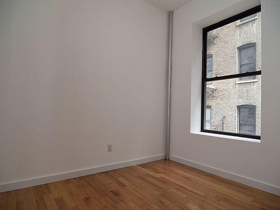 5th image of 76 Pinehurst Ave APT 3