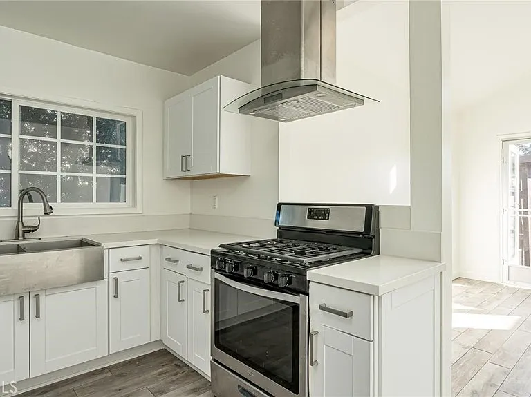 3303 Cardiff Ave — Photo 3
