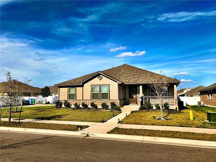 1st image of 1110 Black Canyon St