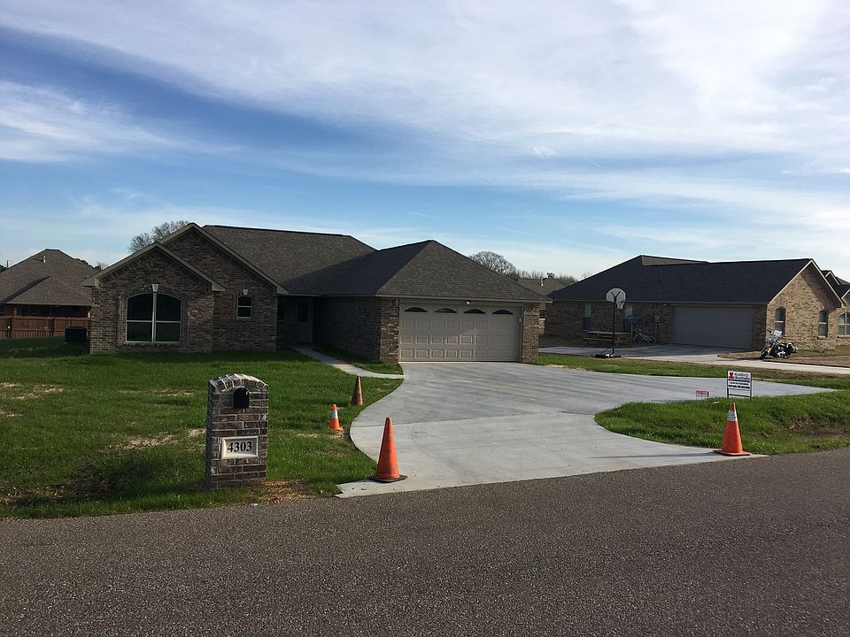1st image of 4303 Magee Dr