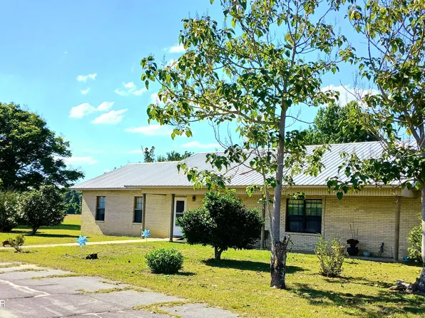 6694 Wolf Pond Rd, Bascom, FL 32423