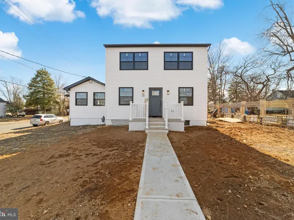 179 Buttonwood Dr, Ewing, NJ 08638