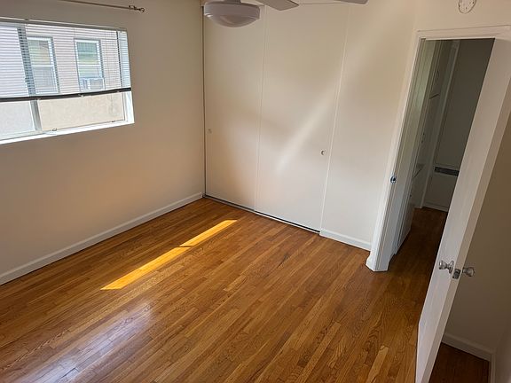 5th image of 1902 E 3rd St APT 4
