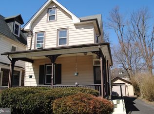 220 Bickley Rd, Glenside, PA 19038