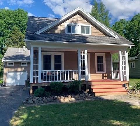 3rd image of 29 Highland Rd