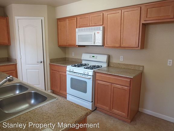 4th image of 5524 Tares Cir