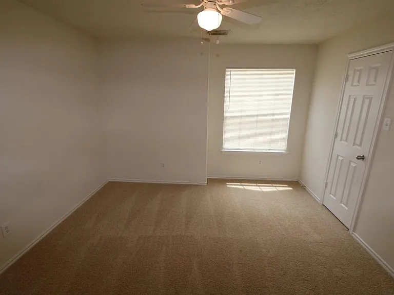 14418 Fairbuff Ln — Photo 9