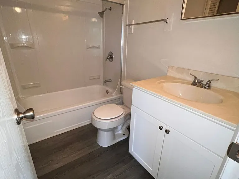 3117 University Dr #H — Photo 7