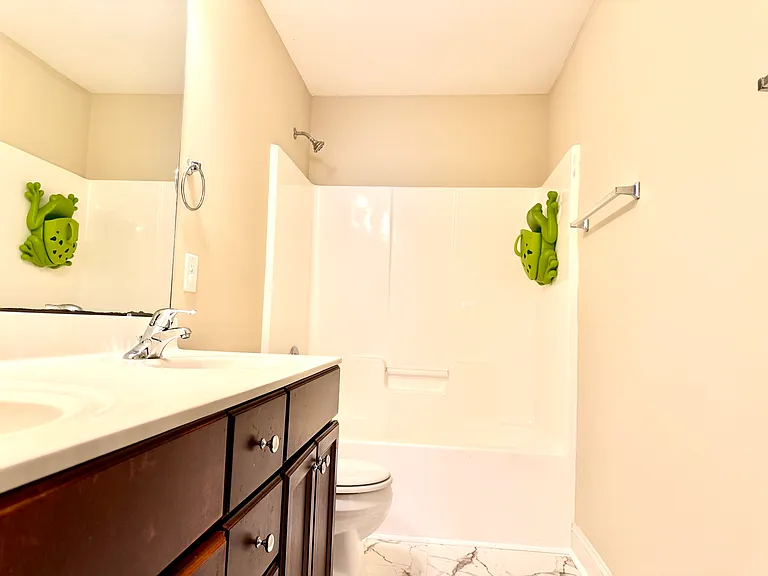 241 Sweet Violet Dr — Photo 25