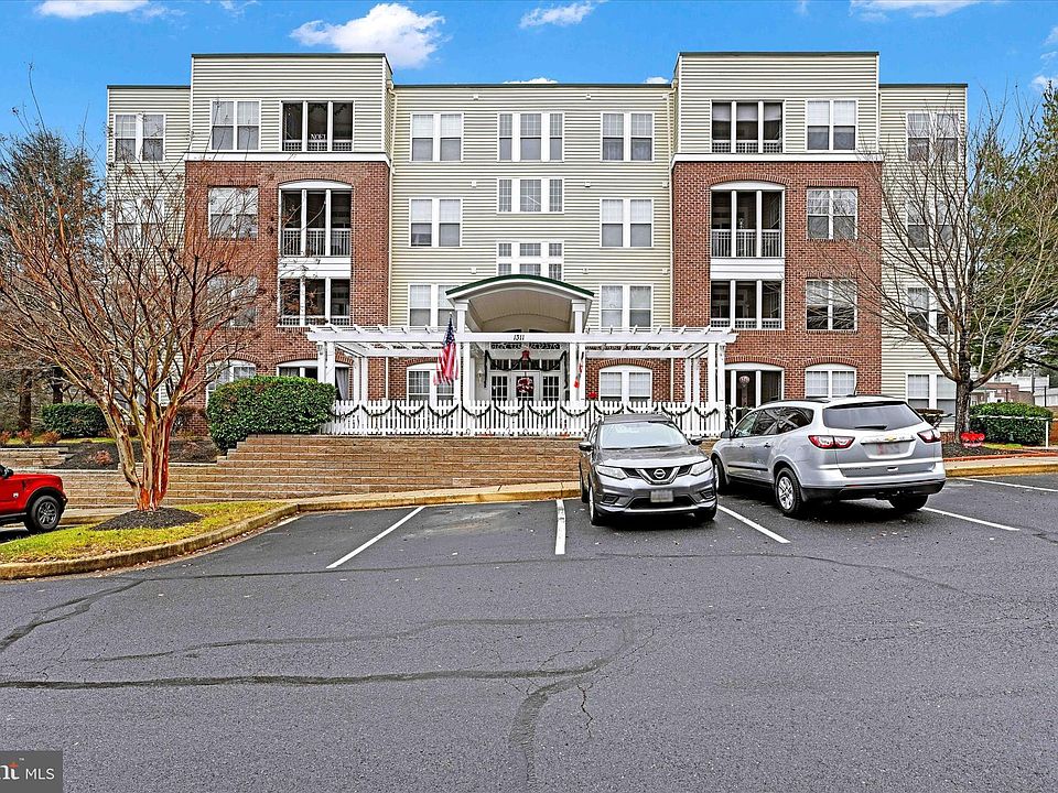 1st image of 1311 Scottsdale Dr Unit 284