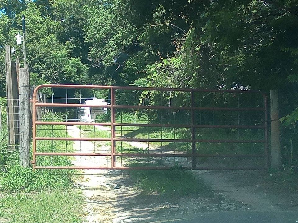 2nd image of 5395 La Pine Rd