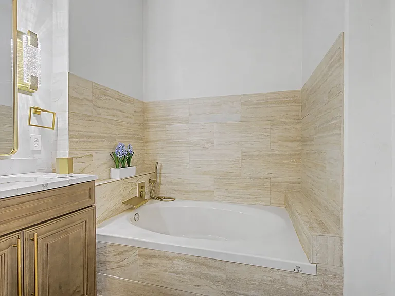 5416 Dtc Pkwy — Photo 31