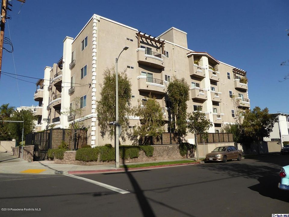 1st image of 1410 N Curson Ave APT 303
