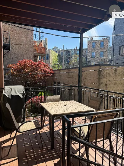 Building Photo - 1448 N Wood St #2R