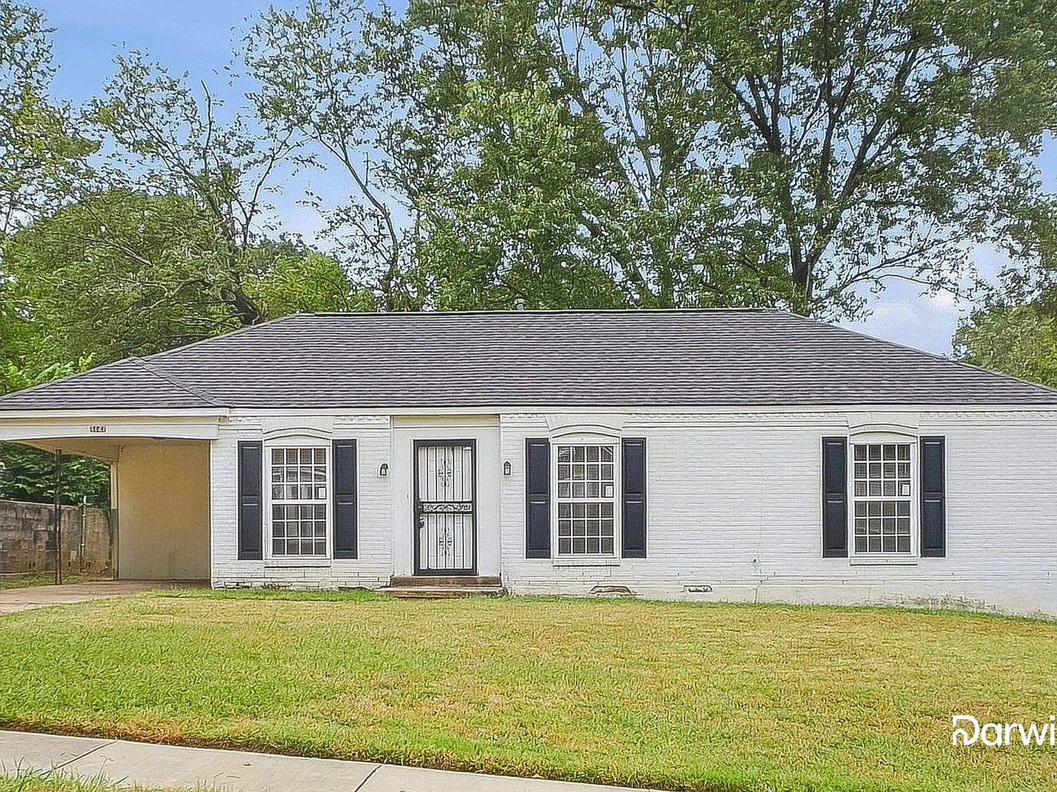 3 bed, 1.5 bath, 1228 sqft, $1,330 — Photo 1