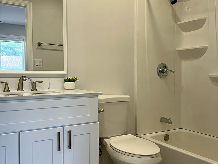 2826 Altura Ave — Photo 5