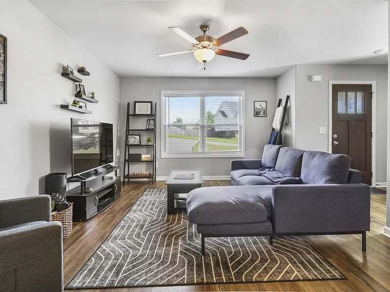 1380 Todd Phillips Ct — Photo 14
