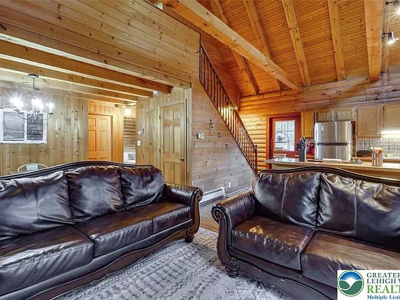 4th image of 134 Rim Rd