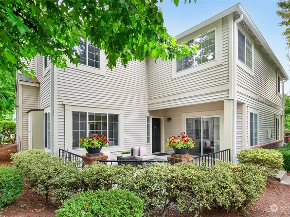 10909 Avondale Road NE #K143, Redmond, WA 98052