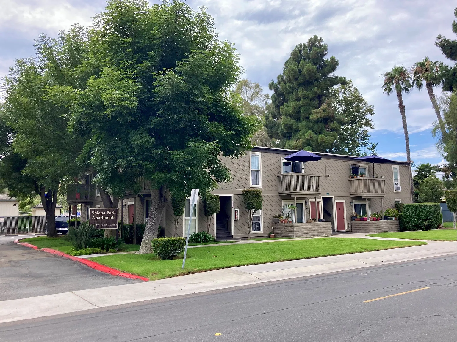 Solana Park Apartments — Photo 1